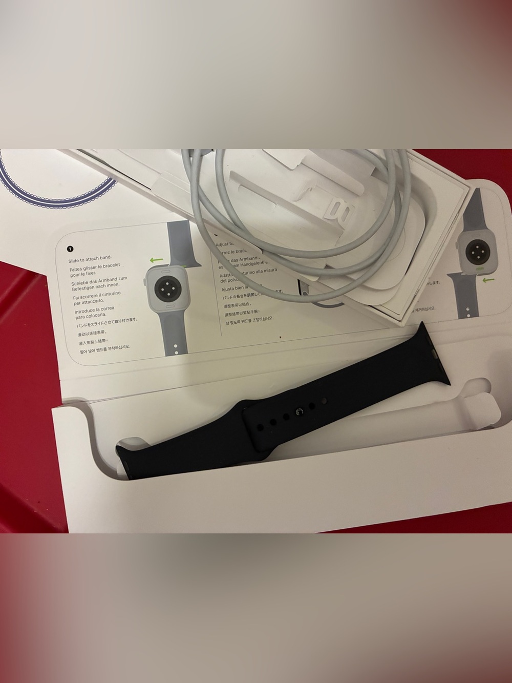 Apple Series 9 iwatch with Loads of Accessories!!! - Picture 8 of 13